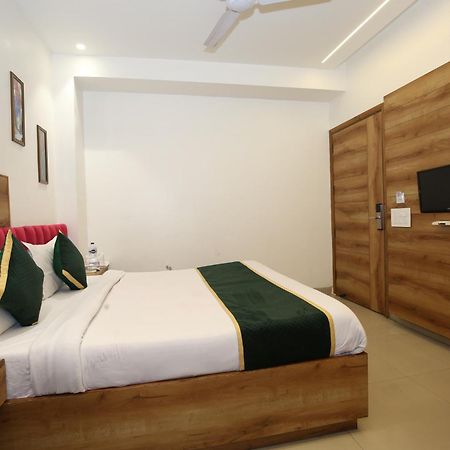 Hotel Rv Regency Amritsar Eksteriør bilde