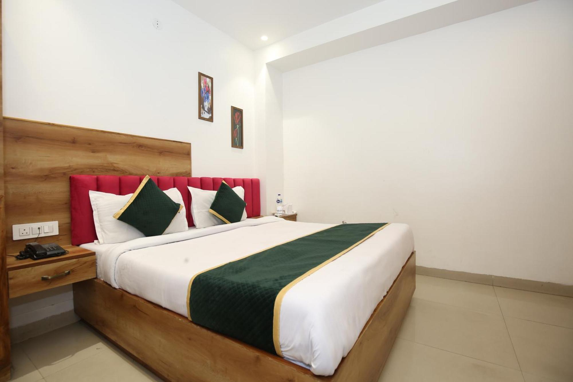 Hotel Rv Regency Amritsar Eksteriør bilde