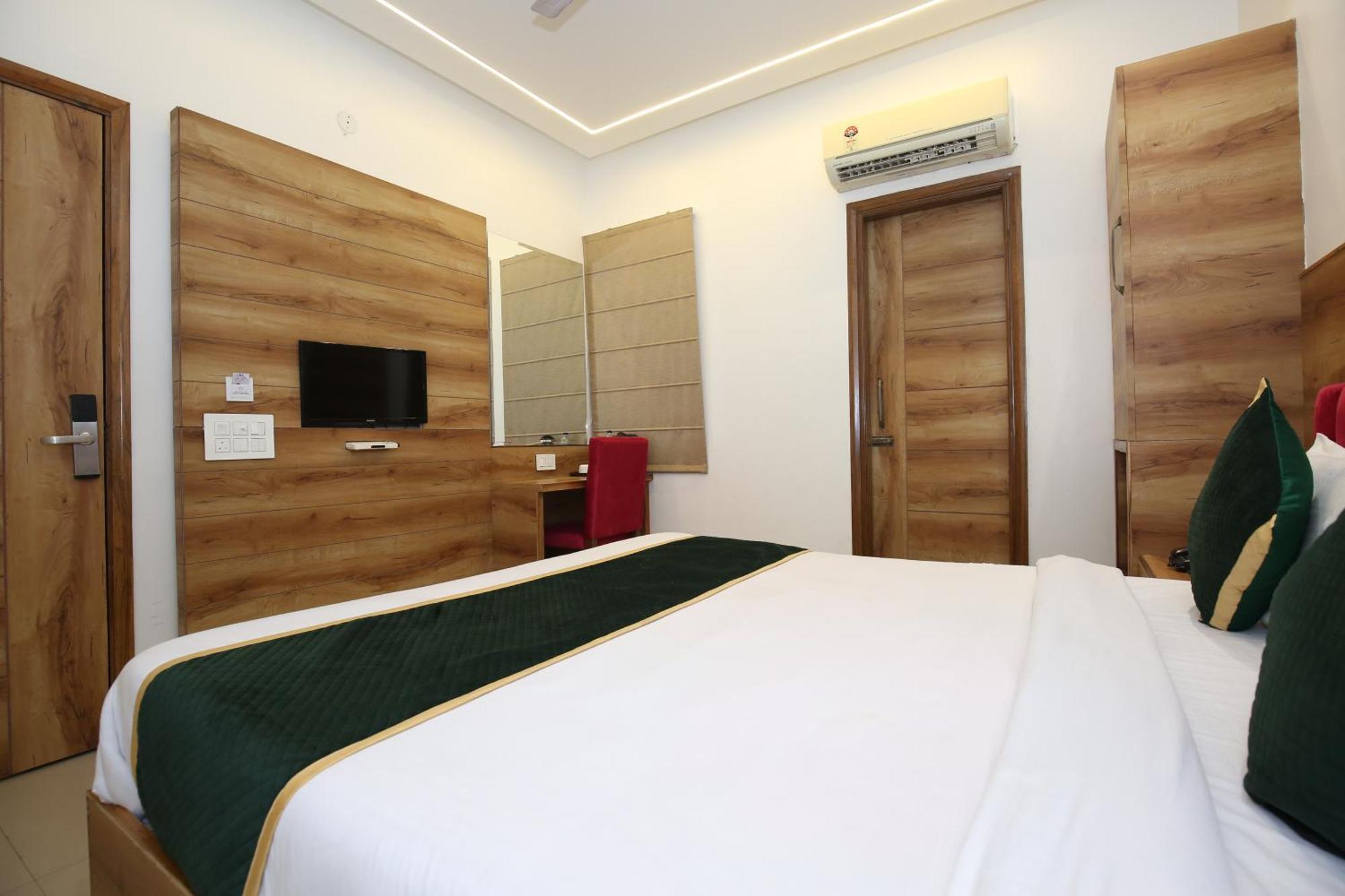 Hotel Rv Regency Amritsar Eksteriør bilde