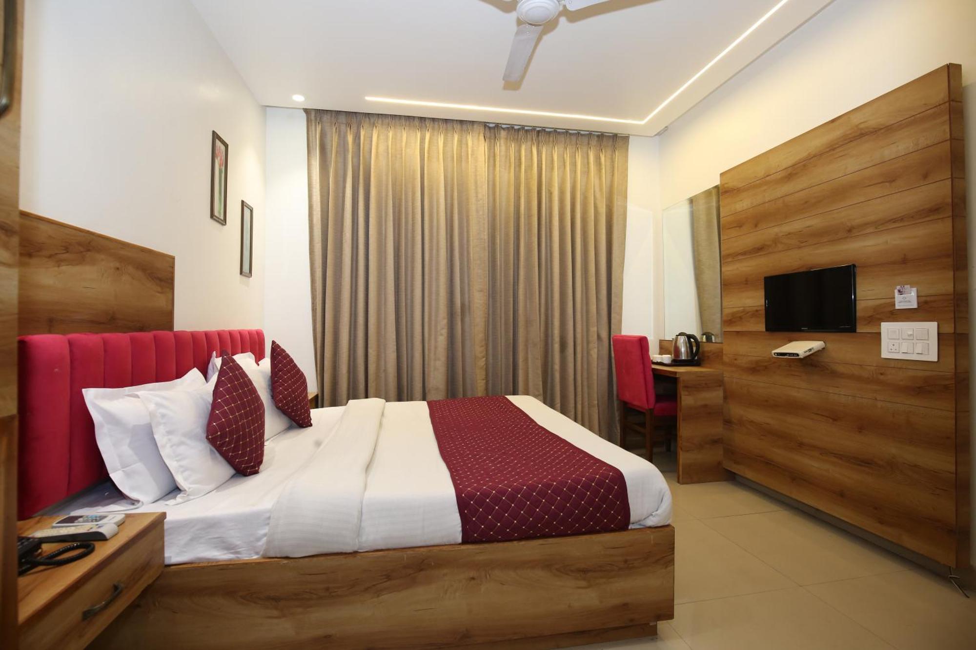 Hotel Rv Regency Amritsar Eksteriør bilde