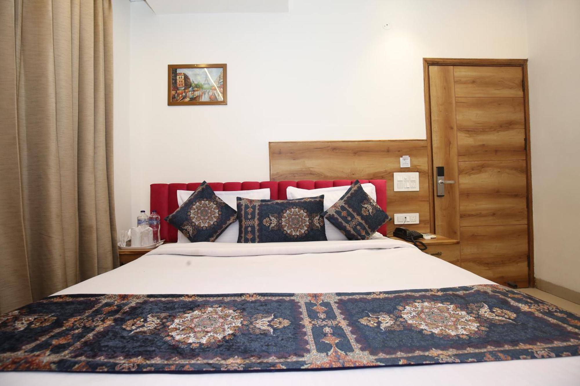 Hotel Rv Regency Amritsar Eksteriør bilde