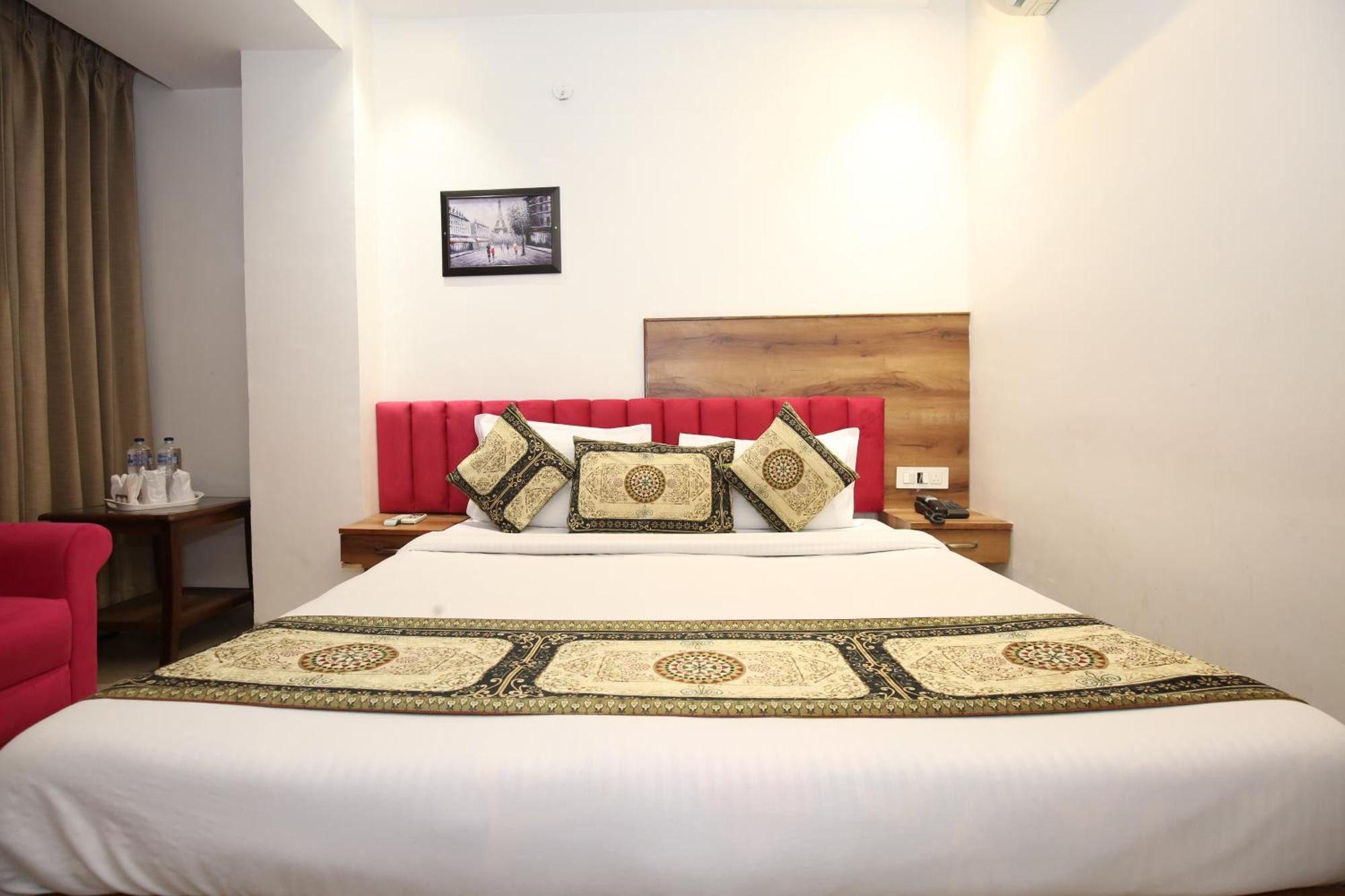 Hotel Rv Regency Amritsar Eksteriør bilde